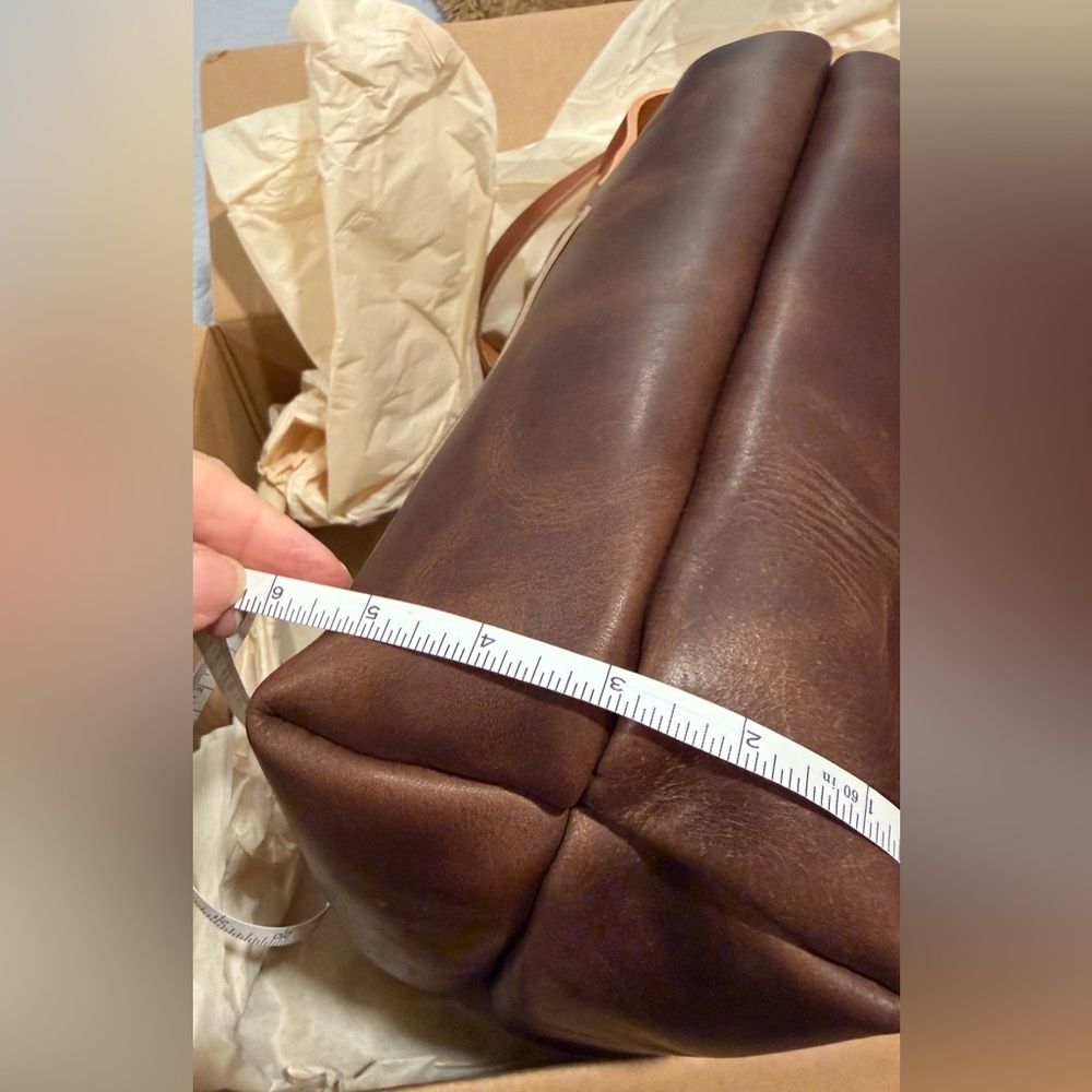 Portland Leather Mystery Tote Box Tamarindo New in original Box - Picture 13 of 16
